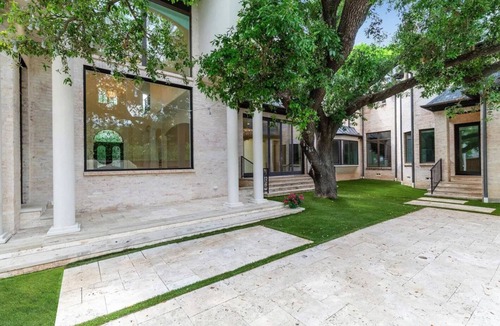 North Dallas House | Luxury Dallas Retreat – Upscale Stay Near World Cup Venues