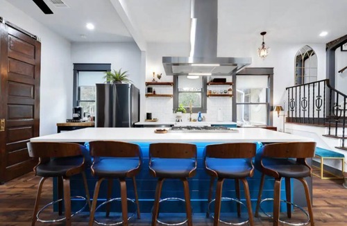 Southtown House | Luxury Downtown Alamo Home King William/Southtown