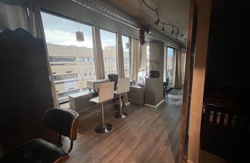 Downtown Albuquerque Condo | Luxury Downtown Albuquerque Suite Spectacular City and Mountain Views