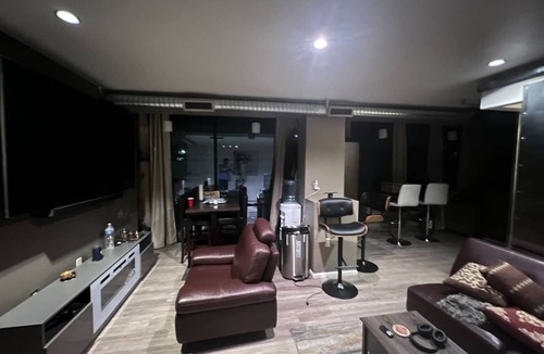 Downtown Albuquerque Condo | Luxury Downtown Albuquerque Suite Spectacular City and Mountain Views