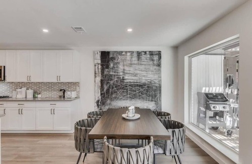 Northwest Dallas House | Luxury Home with 5 Bedrooms and Private Pool