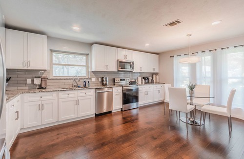 Plano House | Luxury House with Heated Pool, Hot Tub, Pool Table, 4 Bedroom, 3 Bath