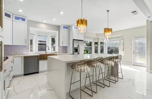 Katy House | Luxury Katy Retreat / Designer Home