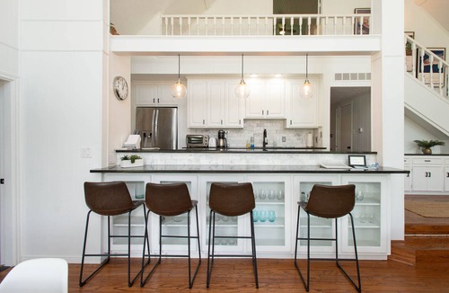 Star Harbor House | Luxury Lakefront @ Cedar Creek. Private luxury heated pool and Hot Tub!