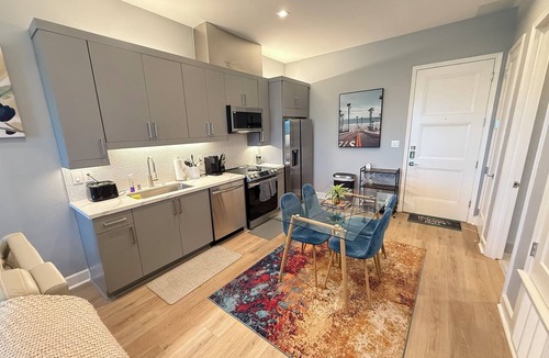 Cedars Apartment | Luxury Modern Downtown Dallas/Farmers Market