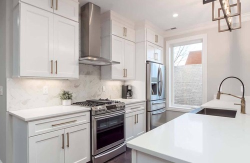 Downtown Columbus Condo | Luxury Modern Harrison West Home with Rooftop Terrace & Family Amenities