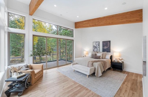 Enumclaw Ski Chalet | Luxury Mountain Getaway Near Crystal & Rainier