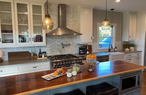 Muenster House | Luxury North Texas Retreat-PARTIAL for 29 guests-Pool/Spa/Sports Courts/Views