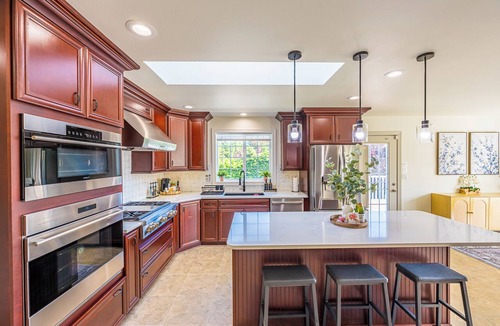 Sequim House | Luxury Olympic View Retreat Near National Park