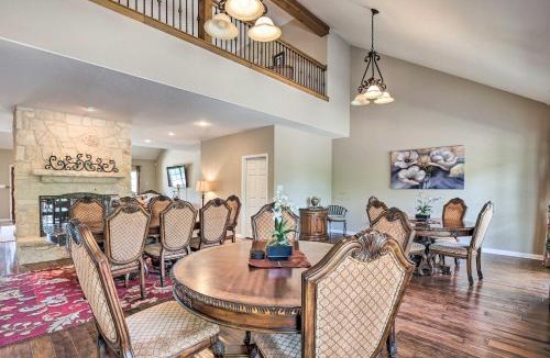 San Antonio House | Luxury San Antonio Retreat: 110-Acre Private Ranch