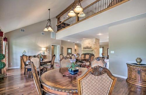 San Antonio House | Luxury San Antonio Retreat: 110-Acre Private Ranch