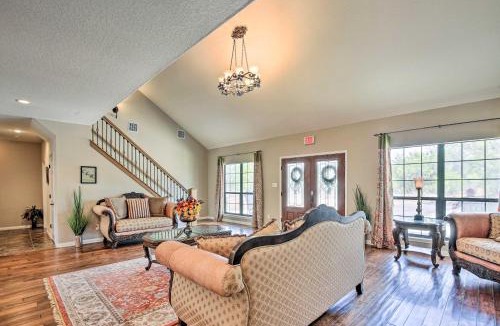 San Antonio House | Luxury San Antonio Retreat: 110-Acre Private Ranch