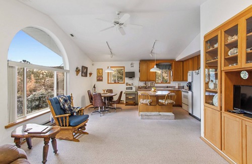 Gem County House | Mack and Spot House with incredible views!