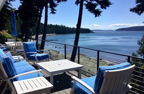 Eastsound House | Magnificent up-close WATERFRONT "SunBright Le Reve" Premier Westside Orcas