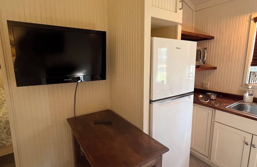 Magnolia House | Magnolia Tiny House - Newly Renovated Charm in Serene Magnolia