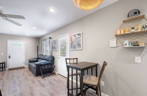 Grafton Cottage | Main Street Cottage with Hot Tub