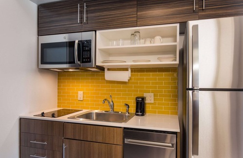 Camden Hotel | MainStay Suites East Camden