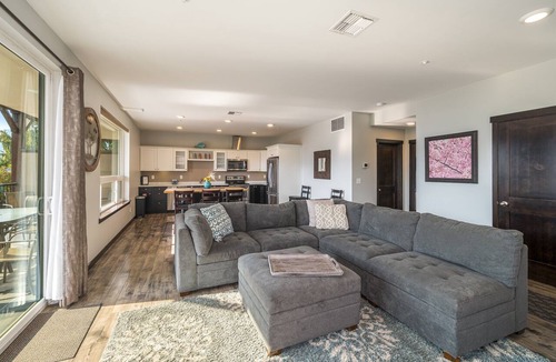Manson Condo | Majestic Views/Lake Chelan/Pool and Spas!