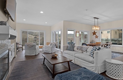 Manson House | Manson Lakefront Home near Lake Chelan w/Dock