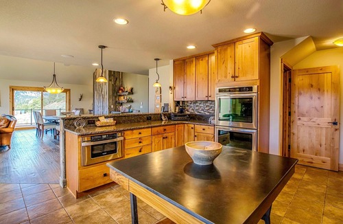Windcliff Estates House | Mapes Luxury Vacation Home at Windcliff