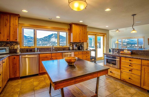 Windcliff Estates House | Mapes Luxury Vacation Home at Windcliff