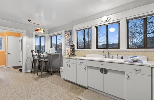 Baker City House | Maples off Main, Cozy! 4 Brdm, 2 Bath Home with Firepit!