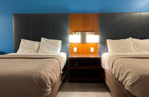 Salina Hotel | Marifah Inn
