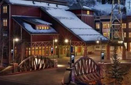 Deer Valley Hotel | Marriott's Summit Watch, steps to town ski lift. Studio, sleeps 4, 1 Bath