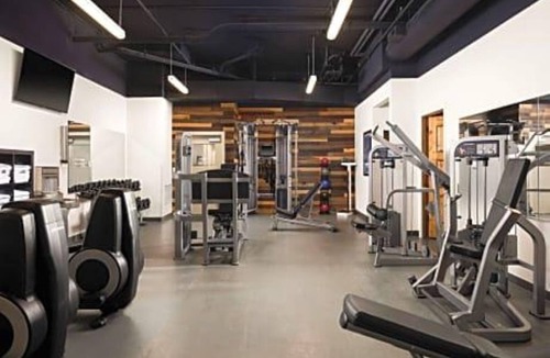 Deer Valley Hotel | Marriott's Summit Watch, steps to town ski lift. Studio, sleeps 4, 1 Bath