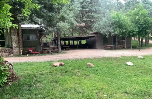 Beulah Cottage | Marsh Meadows - Guest house on a Creek