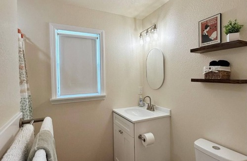 Dublin Cottage | Mary - Fully Furnished 2 Person Cottage for short or mid-term stays