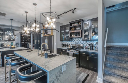 Roanoke House | Massage Chairs, Foosball, Wet Bar & Board Games