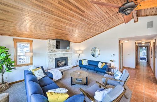 Stanwood House | McKees Beach House w/Ocean Views, Hot Tub!