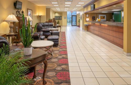 Downtown Hotel | MCM Elegante Hotel & Suites Lubbock