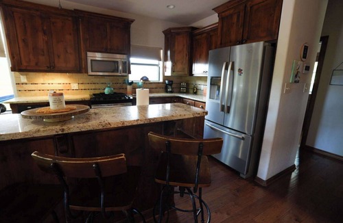Medicine Park Cabin | Medicine Park Mountain Top Cabin-Hot Tub-sleep 11