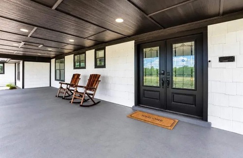 Lawton House | Meers Mountain Retreat – Everest 8848