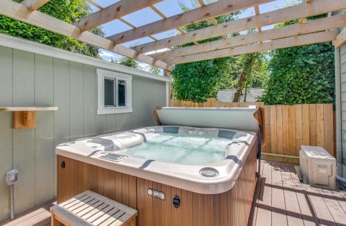Mercer Island House | Mercer Island- Mt Saint Helens Room