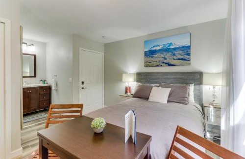 Mercer Island House | Mercer Island- Mt Saint Helens Room