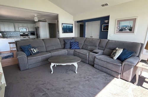 Pearl Beach Cottage | “MI” spacious, waterfront cottage in Algonac, MI