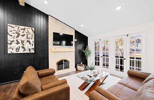 Lenexa House | Mid-Century Modern Retreat Home in Overland Park - Full Home