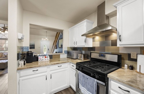 South Arlington House | Mid DFW Sanctuary for all your sporting adventures