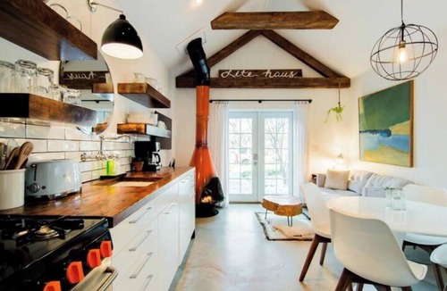 Louisville Apartment | Mid/Mod ' Little House' in Old Town Louisville