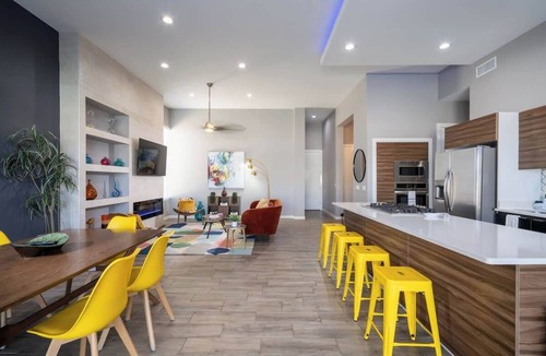 Biggs Field House | Midcentury Modern Oasis 4 Bed 3.5 Bath