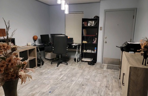 Baker House | Min from SU! Baker 2BR, 2BA w/gar. nice subd. across from Park w/golf/tennis