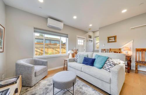 Mid-Beacon Hill House | ‘Mini Pearl’ Sleek Seattle Gem w/Easy Dtwn Access