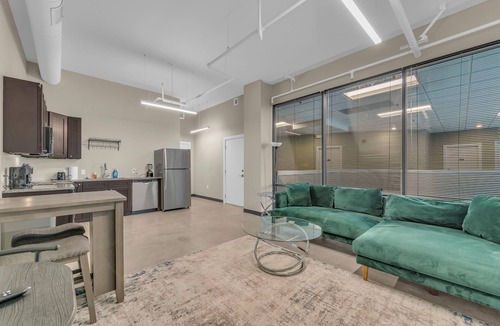 Waldron Apartment | Modern 1-Bedroom Near Airport Free Parking & WiFi Clean and Comfortable Living