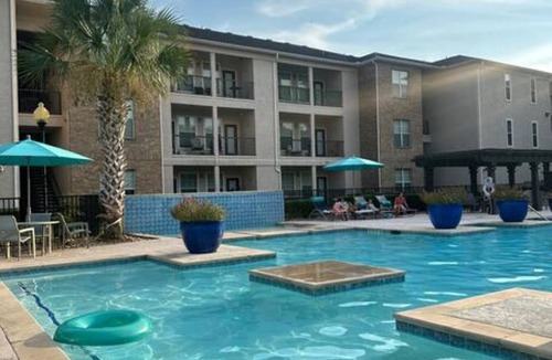 Egypt Apartment | Modern 1BR in Magnolia Close to The Woodlands
