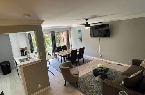 Grand Prairie Apartment | Modern 2BD Pool Six Flags Grand Prairie GP08B