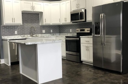 Rivervale Apartment | Modern 2bedroom 2bath apartment in Monette farm , duck, steel destination
