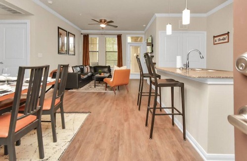 Lazybrook/Timbergrove Apartment | Modern 2bedroom 2bathroom in Houston TX